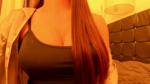 Snapshot of sexy_asian_sandy chatting on April 7, 8:37 am sandy online show from April 7, 8:37 am