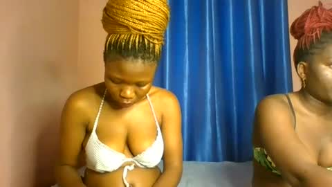 Snapshot of sexy_bellah1 chatting on July 1, 9:47 pm bellah online show from July 1, 9:47 pm