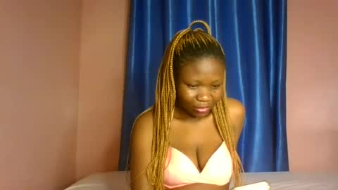 Snapshot of sexy_bellah1 chatting on July 12, 8:44 pm bellah online show from July 12, 8:44 pm