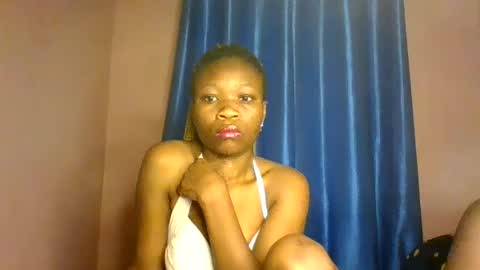 Snapshot of sexy_bellah1 chatting on July 27, 1:34 am bellah online show from July 27, 1:34 am
