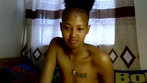 Snapshot of sexy_bluegirl chatting on January 19, 11:01 am sexy_bluegirl online show from January 19, 11:01 am
