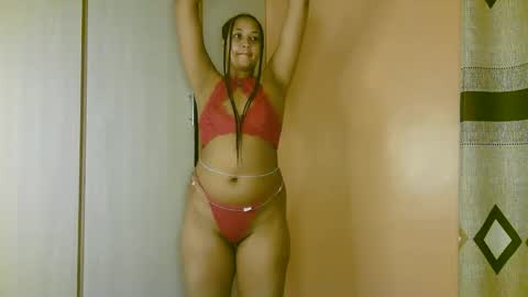 Snapshot of sexy_bluegirl chatting on September 15, 3:28 am sexy_bluegirl online show from September 15, 3:28 am
