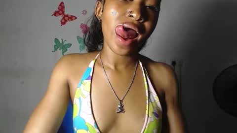 Snapshot of sexy_bluey247 chatting on February 5, 6:56 pm sexy_bluey247 online show from February 5, 6:56 pm