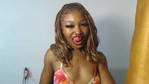 sexy_bluey247 online show from May 13, 6:11 am