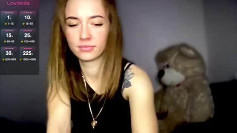 Snapshot of sexy_borsch_ chatting on December 14, 2:53 pm Kate online show from December 14, 2:53 pm