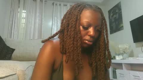 Snapshot of sexy_candia chatting on April 28, 7:24 am Stacy online show from April 28, 7:24 am