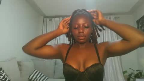 Snapshot of sexy_candia chatting on May 13, 7:50 am Stacy online show from May 13, 7:50 am
