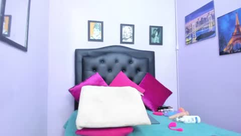 sexy_candy18x online show from June 15, 12:02 am