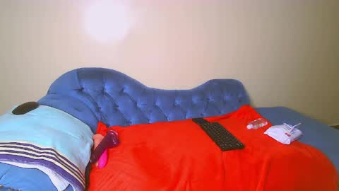 foxxy sweets online show from April 8, 3:56 pm