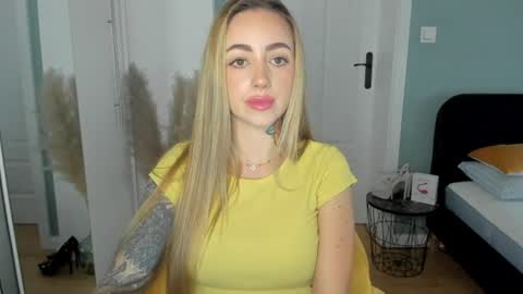 Snapshot of sexy_coralie chatting on July 27, 7:04 am C o r a l i e online show from July 27, 7:04 am