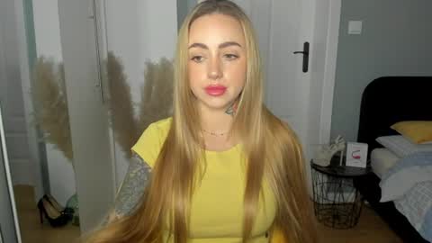 Snapshot of sexy_coralie chatting on July 30, 6:45 am C o r a l i e online show from July 30, 6:45 am