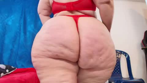 Snapshot of sexy_curvi chatting on May 10, 6:13 pm karla instagram online show from May 10, 6:13 pm
