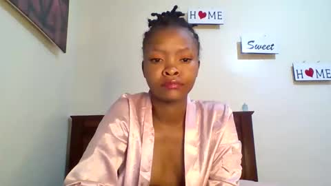 Snapshot of sexy_dianaa chatting on June 1, 10:17 am sexy_dianaa online show from June 1, 10:17 am