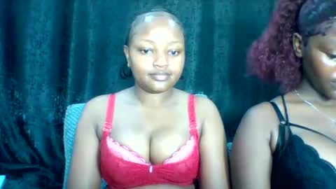 sexy_divaaa online show from May 24, 7:13 am