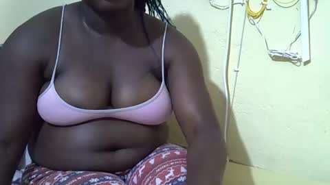 ebony online show from November 14, 2:27 pm