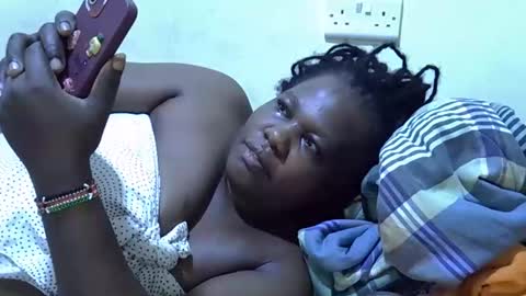 Snapshot of sexy_ebony254 chatting on October 7, 8:22 am sexy_ebony254 online show from October 7, 8:22 am