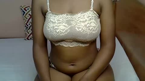 Snapshot of sexy_ellahh chatting on February 2, 12:59 pm Ellahh online show from February 2, 12:59 pm