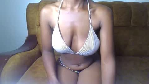 Ellahh online show from May 5, 2:08 am