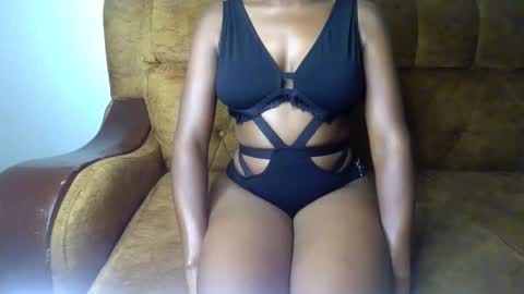 Ellahh online show from May 15, 11:12 pm