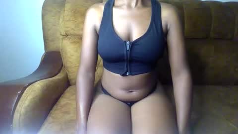 Ellahh online show from May 20, 12:39 am