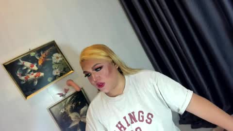 sexy_ellaine online show from August 4, 3:03 pm