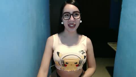 Snapshot of sexy_emily92 chatting on March 5, 12:23 pm sexy_emily92 online show from March 5, 12:23 pm