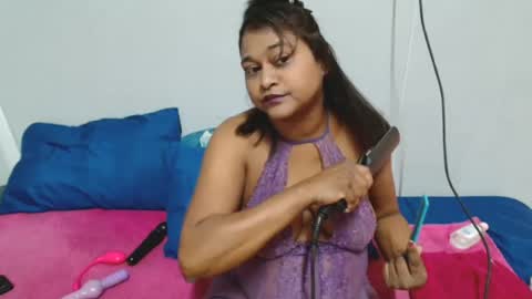 Snapshot of sexy_eva42xxx chatting on June 23, 11:41 am sexy_eva42xxx online show from June 23, 11:41 am