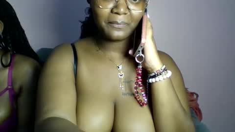 Snapshot of sexy_helle chatting on April 22, 3:46 pm sexy_helle online show from April 22, 3:46 pm