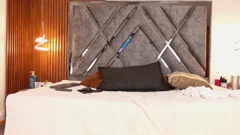 Snapshot of sexy_hot_milf_ chatting on October 12, 2:05 pm Dafne online show from October 12, 2:05 pm