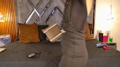 Snapshot of sexy_hot_milf_ chatting on November 16, 12:00 pm Dafne online show from November 16, 12:00 pm