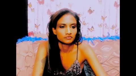 sexy_indian0009 online show from December 4, 9:12 pm