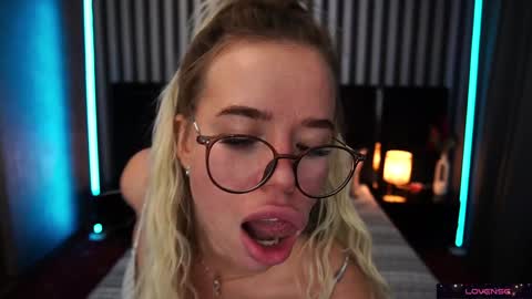 Snapshot of sexy_ira chatting on January 20, 10:51 am Ira online show from January 20, 10:51 am