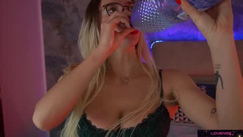 Snapshot of sexy_ira chatting on February 5, 11:34 am Ira online show from February 5, 11:34 am