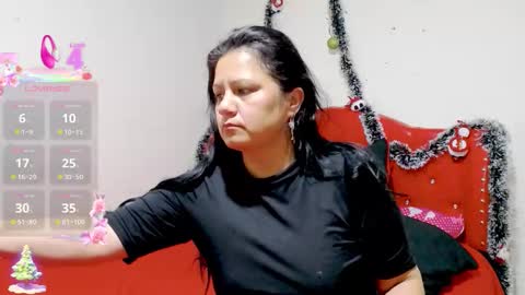 Snapshot of sexy_jhoan77 chatting on December 23, 9:29 am Jhoan online show from December 23, 9:29 am