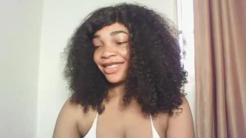 Snapshot of sexy_kitty881 chatting on October 1, 10:21 am Sexy kitty881 online show from October 1, 10:21 am