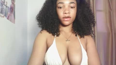 Snapshot of sexy_kitty881 chatting on October 16, 3:35 pm Sexy kitty881 online show from October 16, 3:35 pm