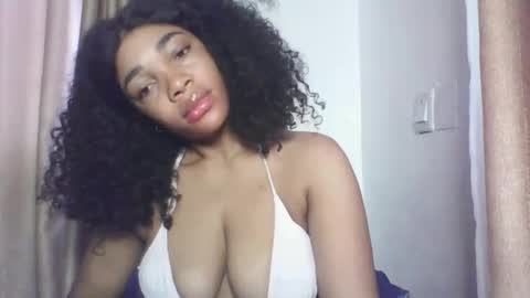 Snapshot of sexy_kitty881 chatting on October 24, 8:22 am Sexy kitty881 online show from October 24, 8:22 am