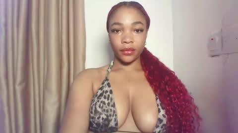 Snapshot of sexy_kitty881 chatting on November 7, 3:01 pm Sexy kitty881 online show from November 7, 3:01 pm