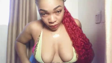 Snapshot of sexy_kitty881 chatting on November 9, 3:32 pm Sexy kitty881 online show from November 9, 3:32 pm