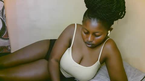 sexy_latasha online show from October 16, 6:03 am