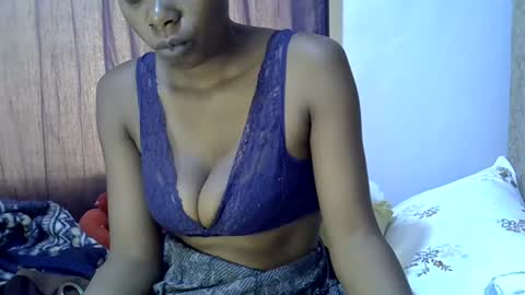 kayla online show from June 17, 9:56 am