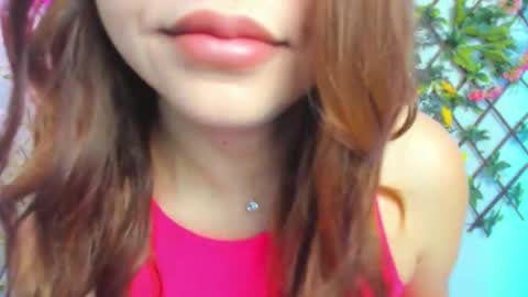 Snapshot of sexy_lily20 chatting on December 2, 4:29 am Lily online show from December 2, 4:29 am