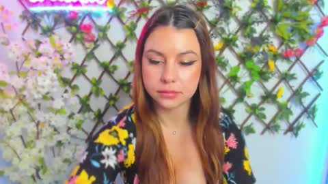 Snapshot of sexy_lily20 chatting on December 14, 4:29 am Lily online show from December 14, 4:29 am