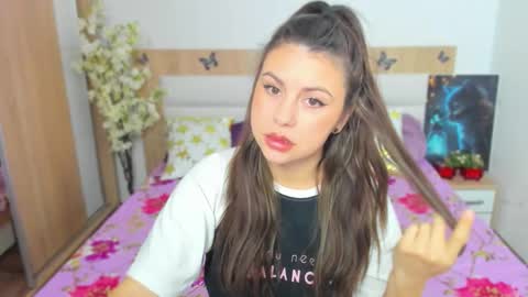 Snapshot of sexy_lily20 chatting on February 2, 4:55 am Lily online show from February 2, 4:55 am