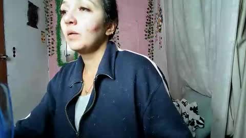 sexy lolas online show from October 13, 1:05 am