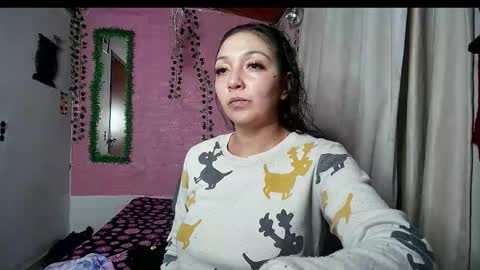 sexy lolas online show from December 5, 4:10 am