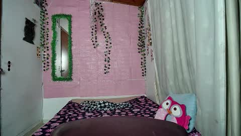 sexy lolas online show from March 16, 5:44 am