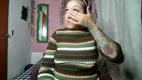 sexy lolas online show from May 19, 4:19 am
