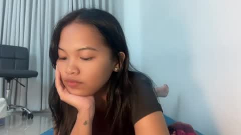 Snapshot of sexy_maye chatting on June 25, 4:11 pm sexy_maye online show from June 25, 4:11 pm