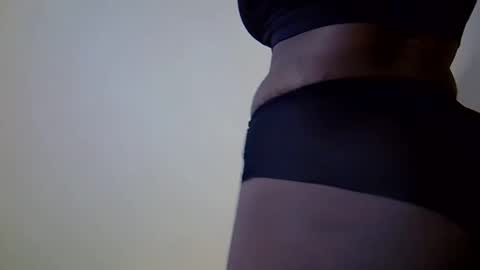 Snapshot of sexy_mel0 chatting on September 27, 8:41 am sexy_mel0 online show from September 27, 8:41 am